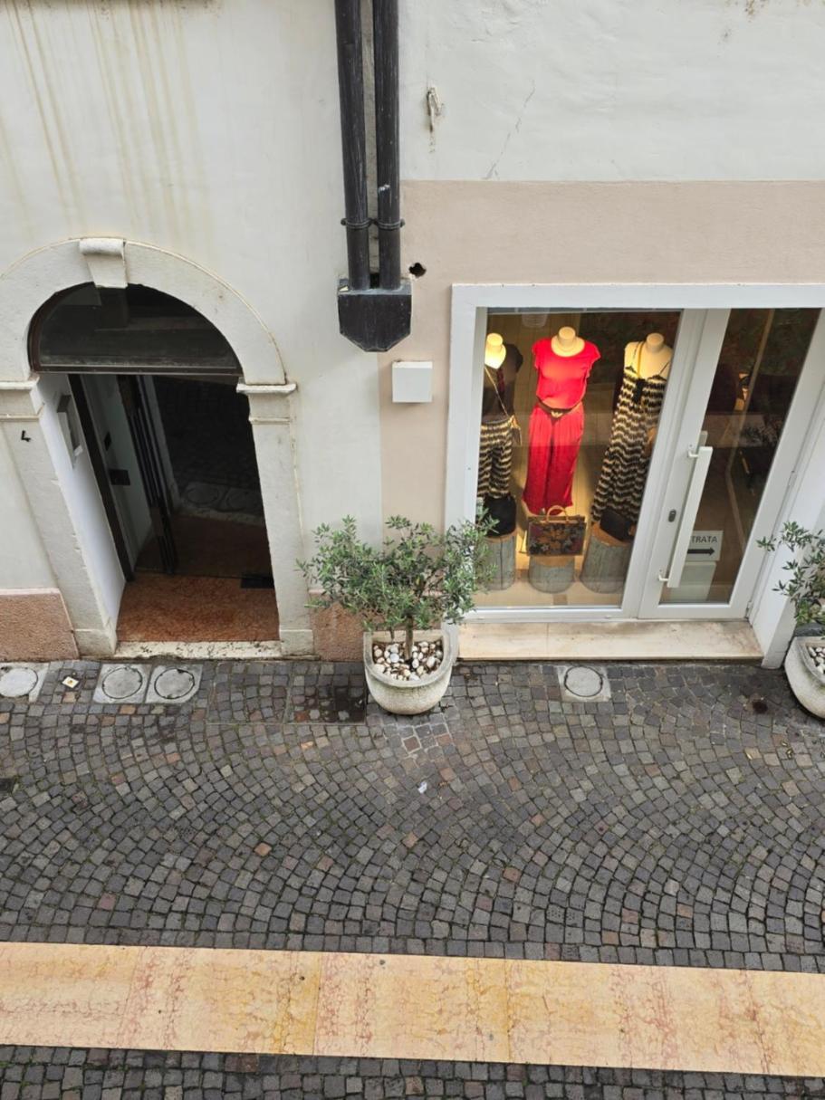 La Torretta Apartment Peschiera del Garda Exterior foto